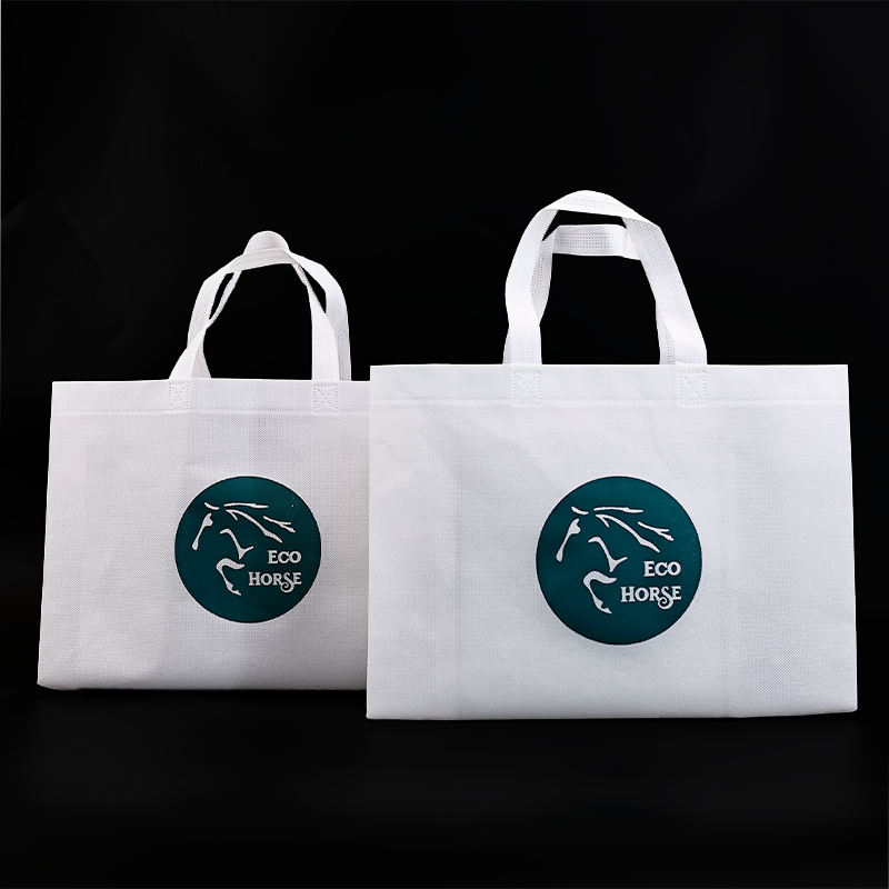White non-woven tote bag 4.30