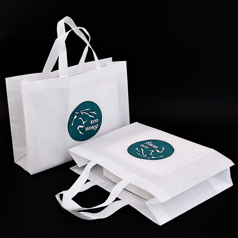 White non-woven tote bag 4.30
