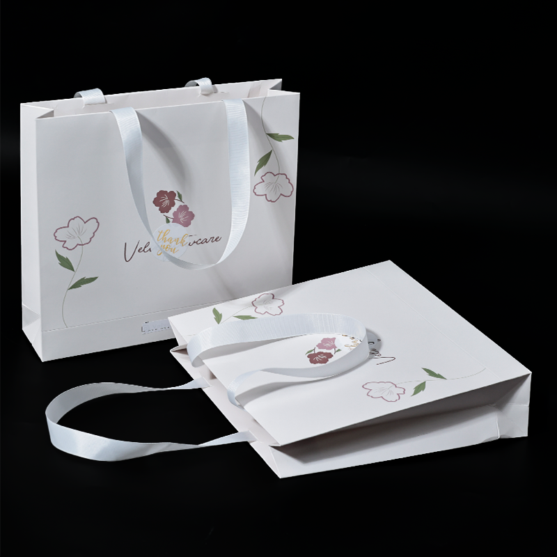 White small bottom side drawstring tote bag