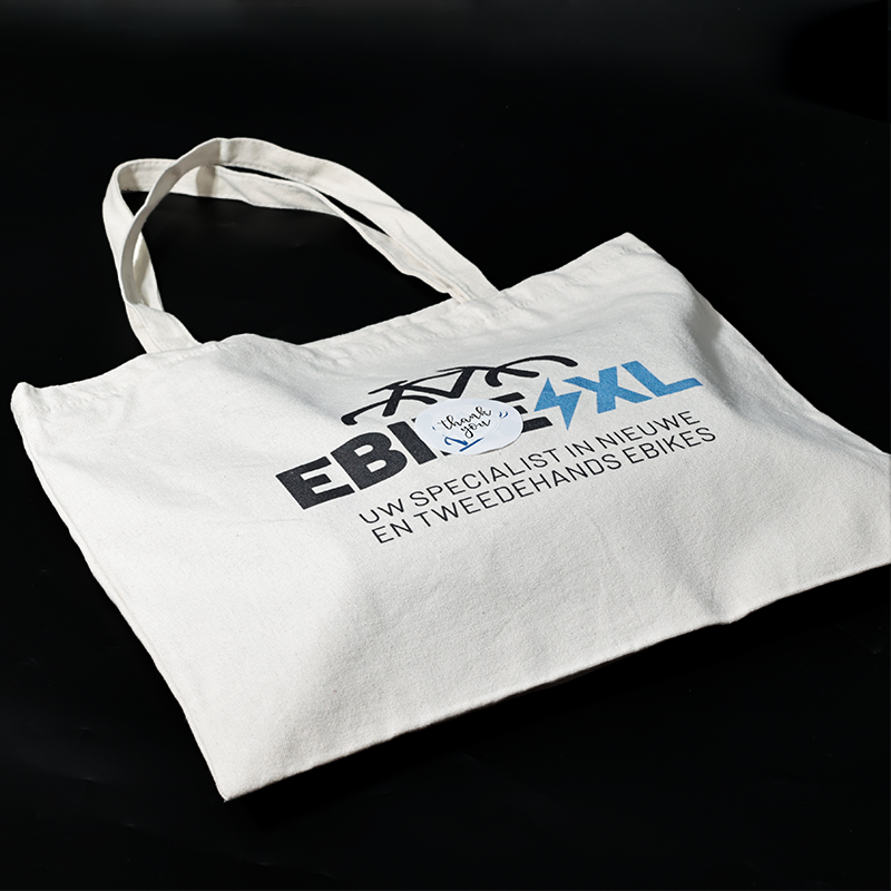 White canvas tote bag 3.31
