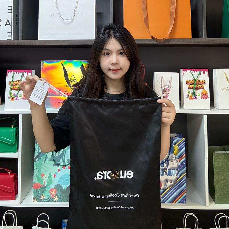 Black silk drawstring bag 3.25