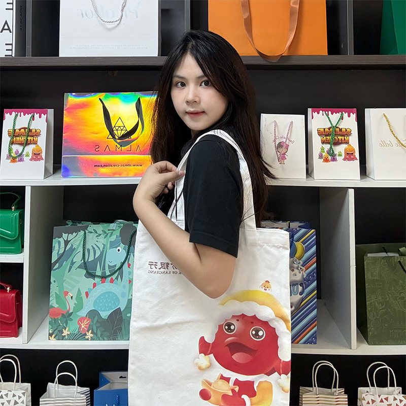 White long crossbody canvas bag 3.25