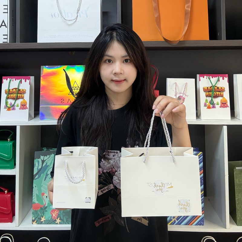 White Multi-Size Tote Bag