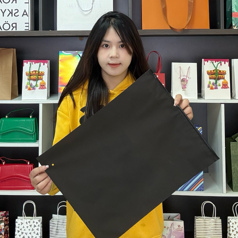 Black PE zipper bag