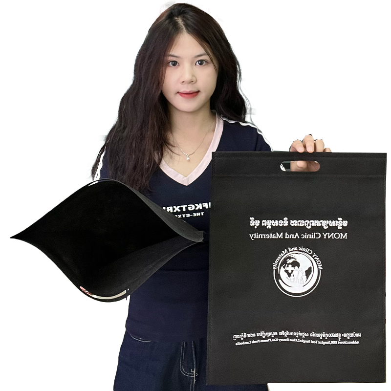 Black non-woven four-finger flat tote bag 8.5
