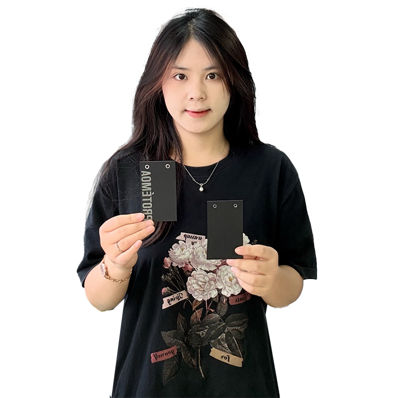 Black printed silver bimetallic buckle card 12.17