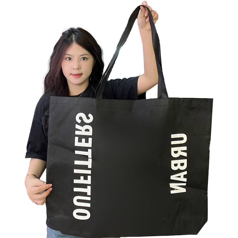 Various sizes of black non-woven bags 9.10