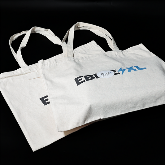 White canvas tote bag 3.31