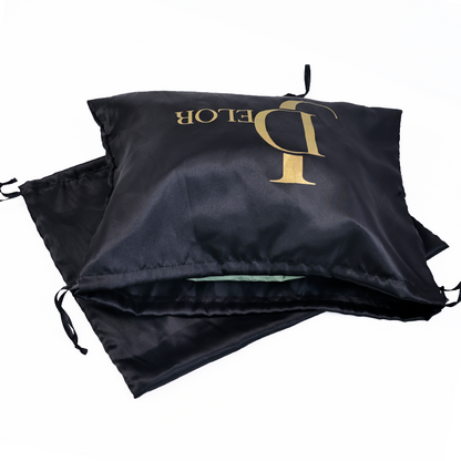 Black long pattern gold-stamped drawstring bag 8.16