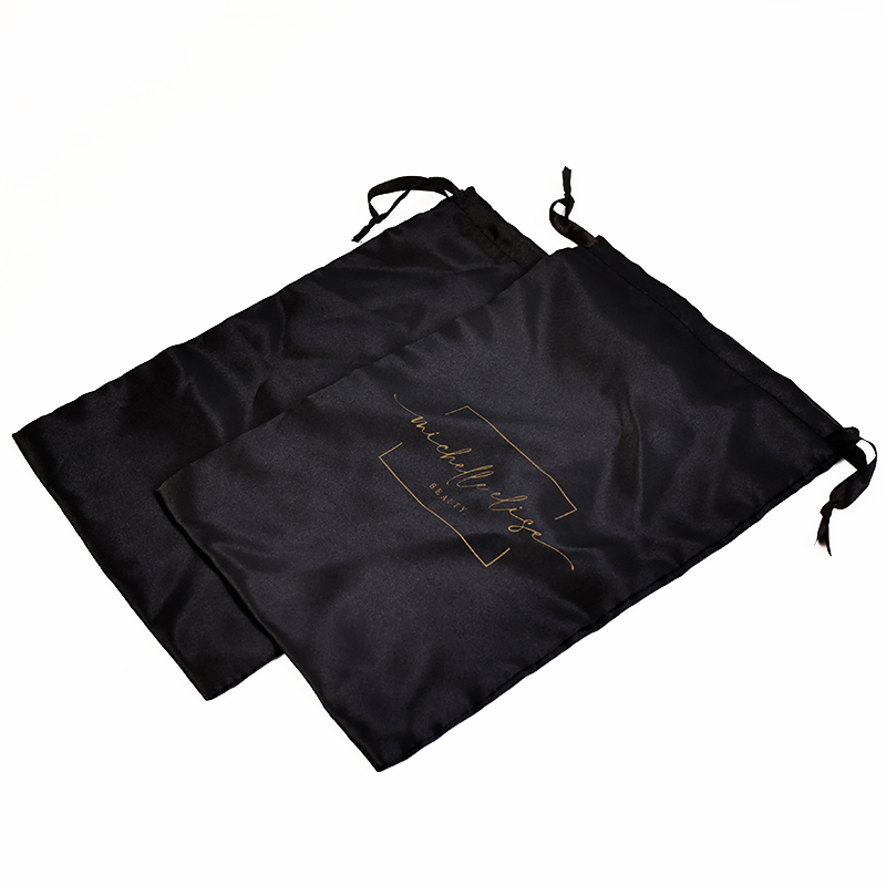 Black pattern gold-stamped drawstring bag 7.15
