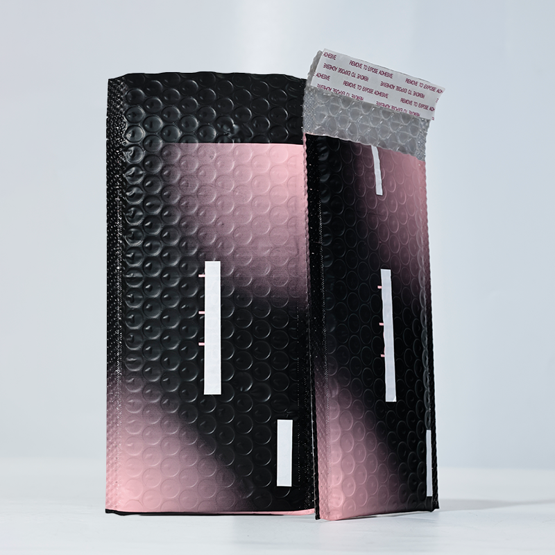 Black and pink gradient printing express bubble bag 3.29