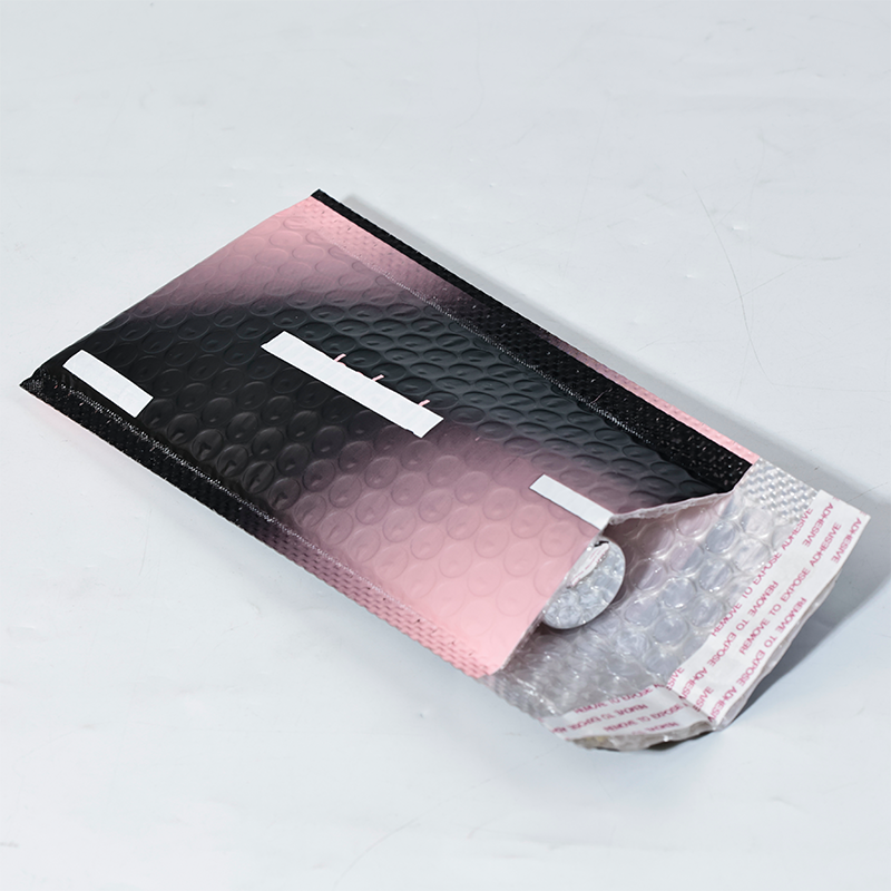 Black and pink gradient printing express bubble bag 3.29