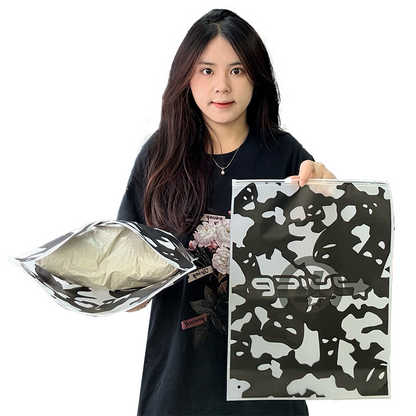 All-over print frosted zipper bag
