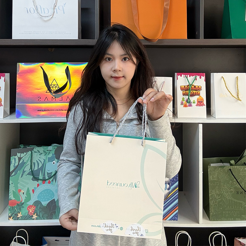 White small bottom and side full print tote bag