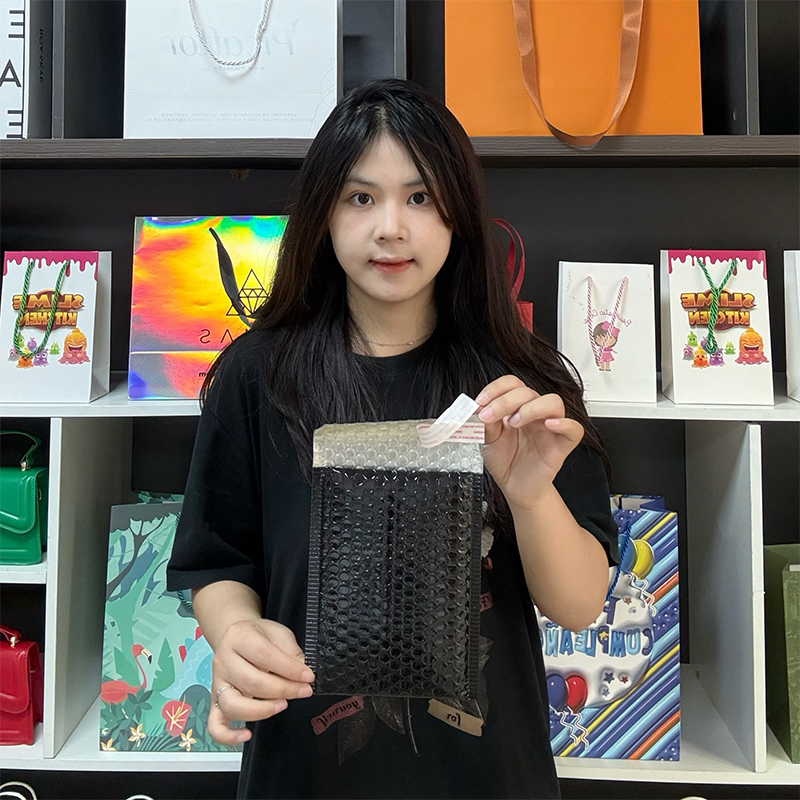 Black glossy film bubble bag 3.19