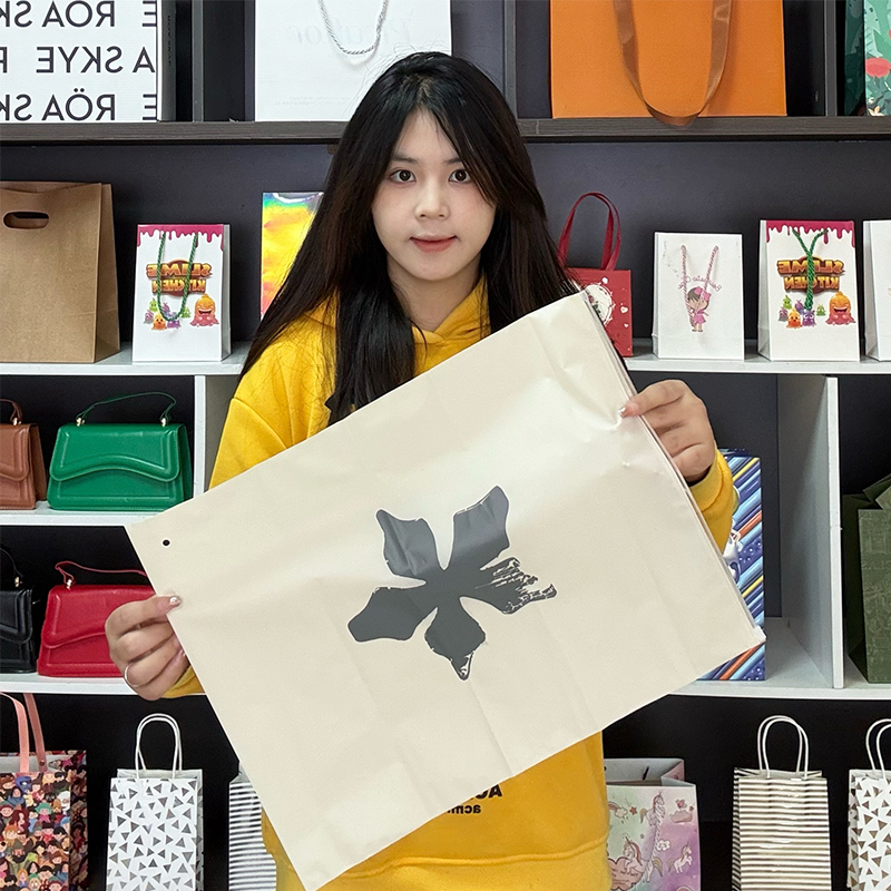 Beige PE zipper bag